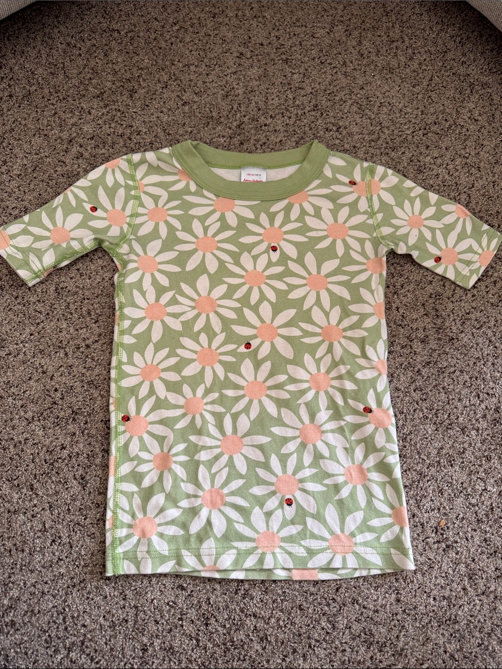 Hanna Andersson Green Daisy & Yellow Strawberry Pajamas (2 sets) - Picture 6 of 9